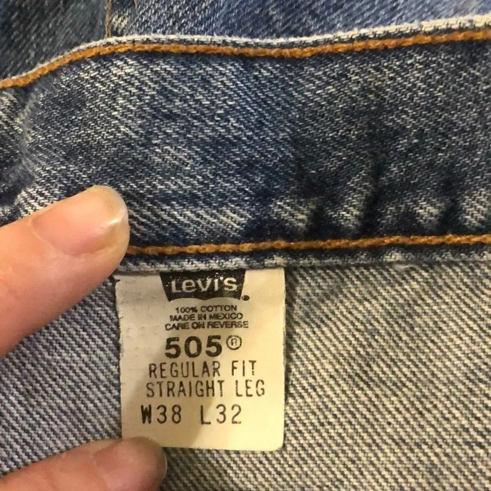 ✔️Levi Jeans